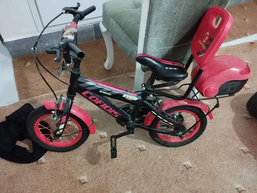 دوچرخه|دوچرخه، اسکیت، اسکوتر|دره شهر, |دیوار