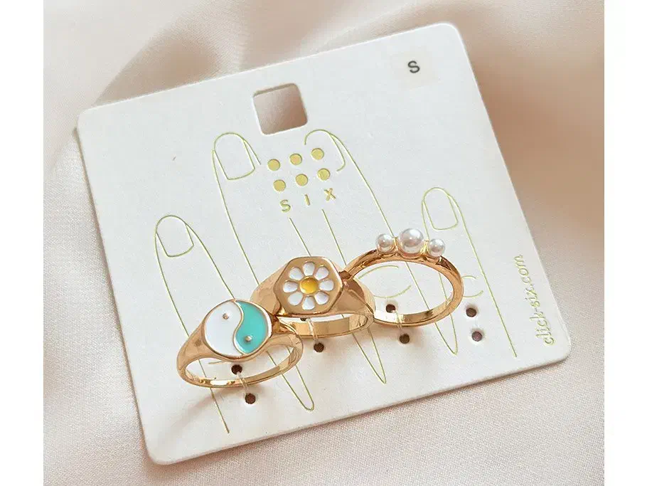 انگشتر پکی طرح دار بابونه و ین و یانگ چند رنگ|بدلیجات|تبریز, |دیوار