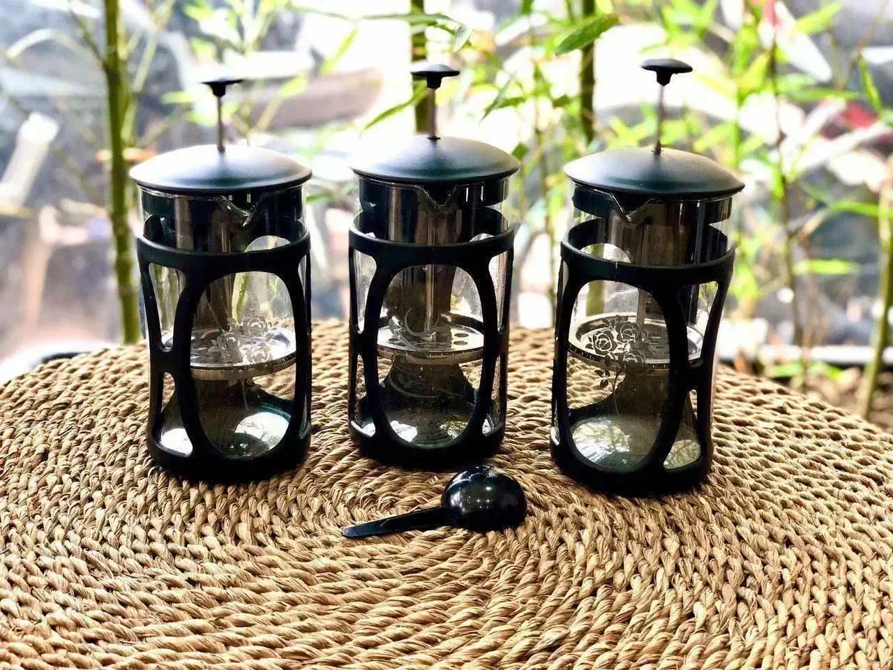 رگال|بندرخت و رخت‌آویز|سبزوار, سجاد|دیوار