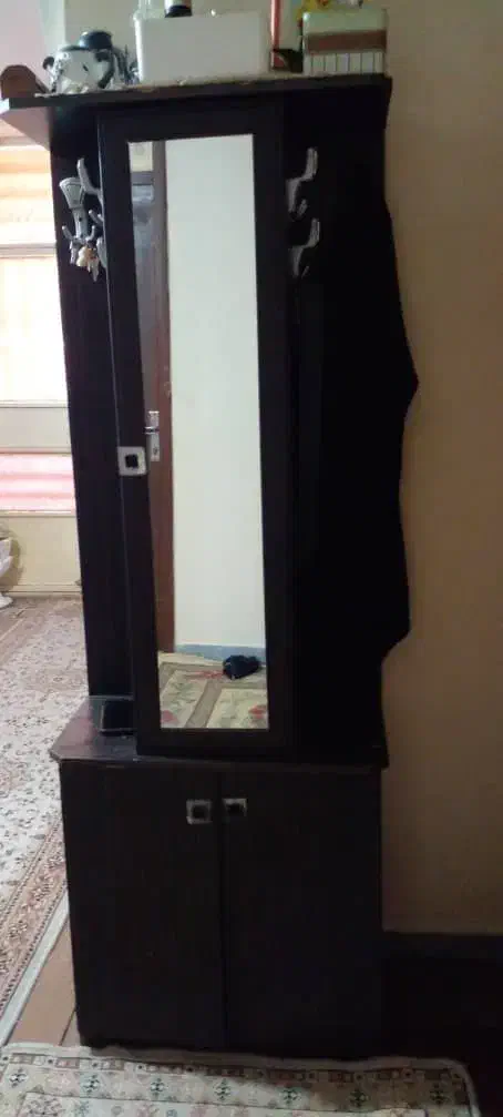 جاکفشی|جاکفشی، کمد، دراور|مسجد سلیمان, |دیوار