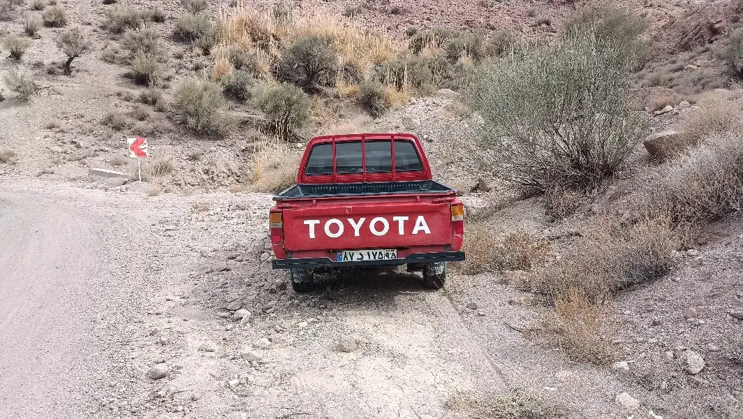 تویوتا دوکابین 93جگری|خودرو سواری و وانت|خاش, |دیوار