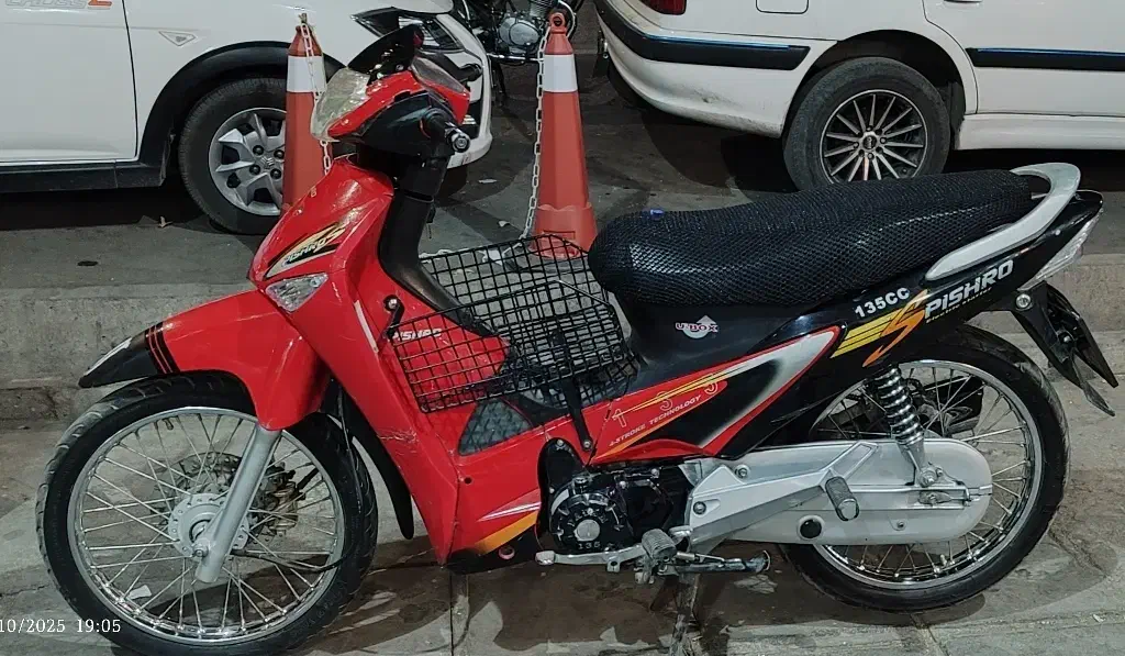 پیشرو135مدل۹۵|موتورسیکلت|بروجرد, |دیوار