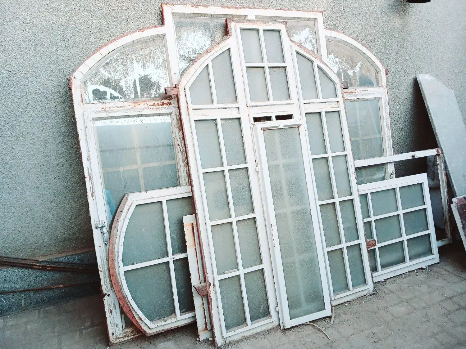 درب و پنجره آهنی (آماده نصب)|مصالح و تجهیزات ساختمان|تایباد, |دیوار