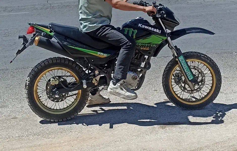 تریل رادیسون 200|موتورسیکلت|شیراز, قصرالدشت|دیوار