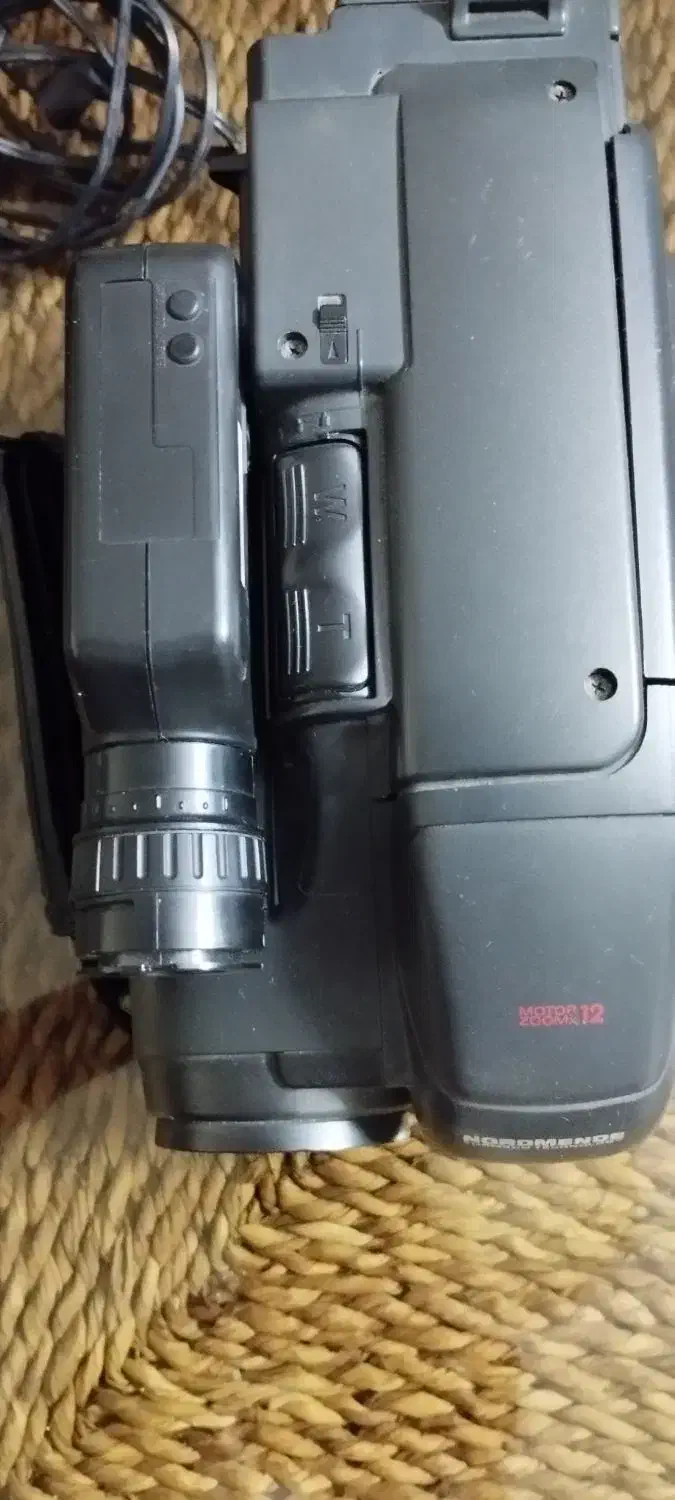 دوربین فیلمبرداری قدیمی|دوربین عکاسی و فیلم‌برداری|اصفهان, کوی شهید کشوری|دیوار