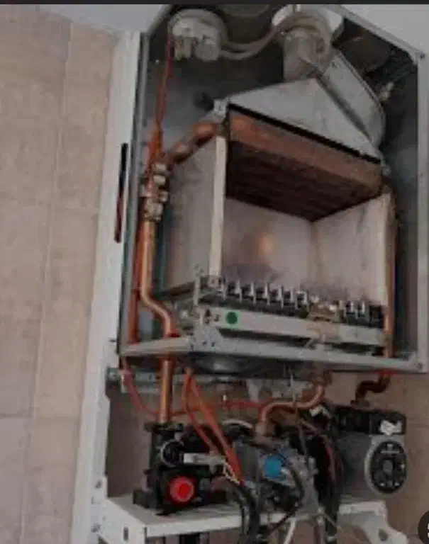 تعمیرو سرویس انواع پکیج|آبگرمکن، پکیج، شوفاژ|کاشان, امیرکبیر|دیوار