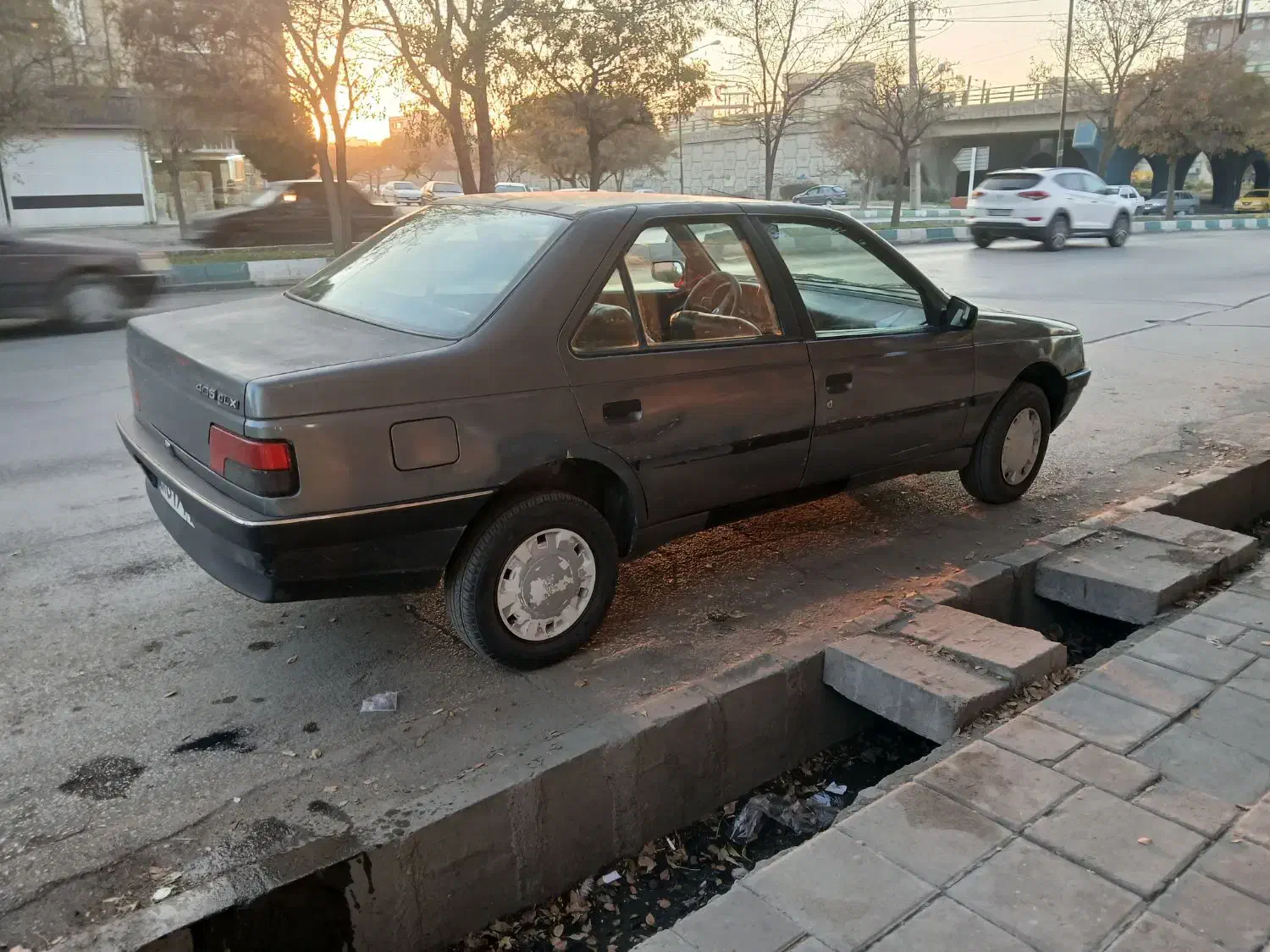 پژو 2000 شاسی ها پلمب ، فنی 20|خودرو سواری و وانت|کرمانشاه, |دیوار