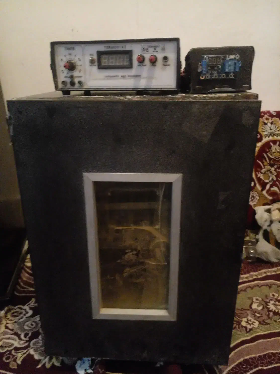 دستگاه جوجه کشی|لوازم جانبی حیوانات|فردوس (خراسان), |دیوار