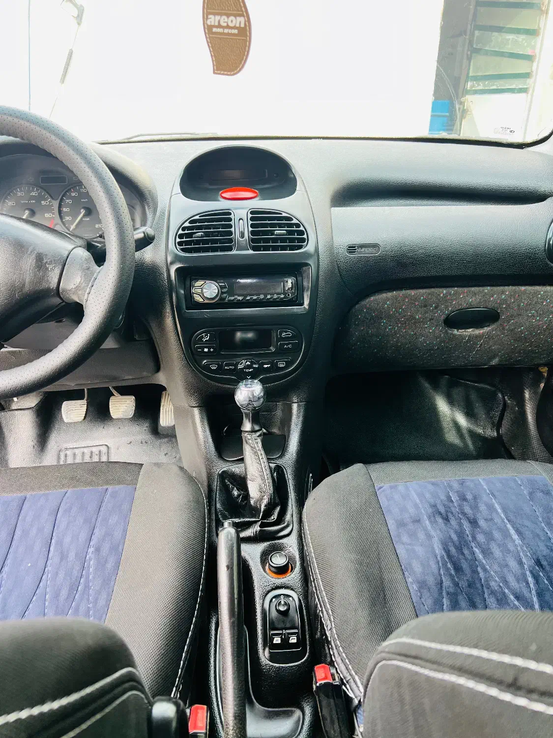 پژو۲۰۶ تیپ ۵ مدل ۸۲|خودرو سواری و وانت|نهاوند, |دیوار