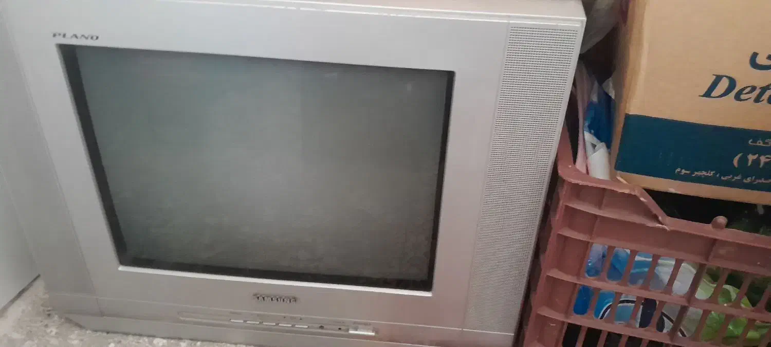 تلویزیون ۱۴ اینج  نقره ای|تلویزیون و پروژکتور|هرسین, |دیوار