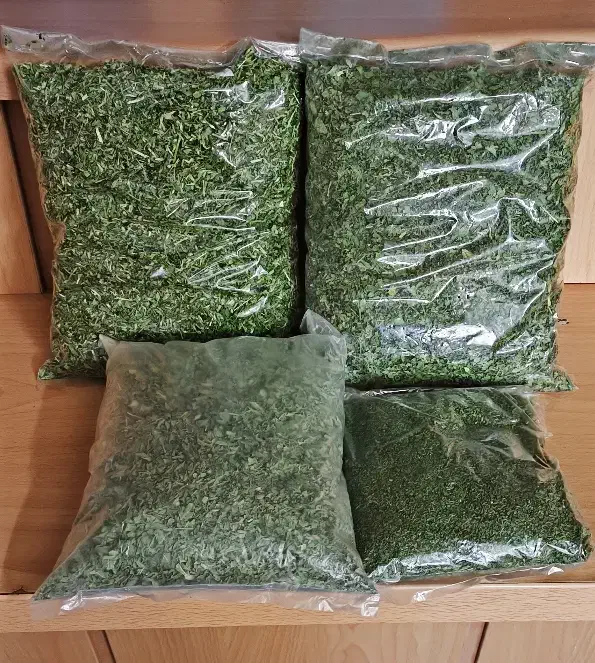 نعنا و شوید خشک|خوردنی و آشامیدنی|شیراز, معالیآباد|دیوار