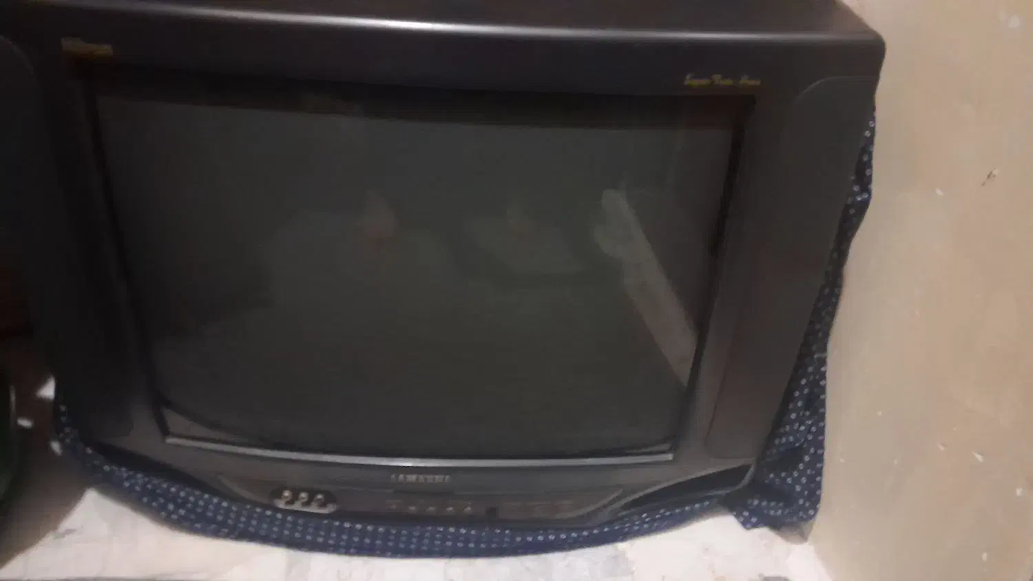 تلوزیون ۲۱ اینچ سامسونگ|تلویزیون و پروژکتور|اردبیل, |دیوار