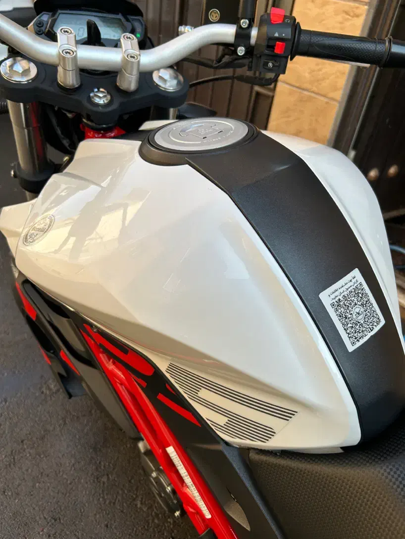 بنلی250 تک سیلندر نیوفیس مدل 1402|موتورسیکلت|قزوین, |دیوار