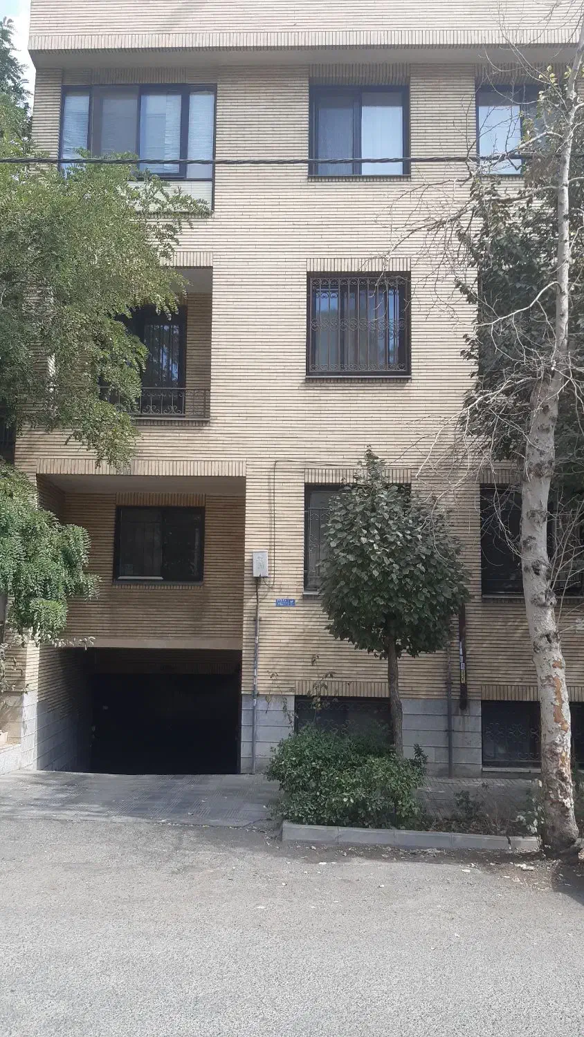 ۶۰۰متر زمین بر ۲۱ جنوبی بهترین لوکیشن زعفرانیه|فروش زمین و ملک کلنگی|تهران, زعفرانیه|دیوار