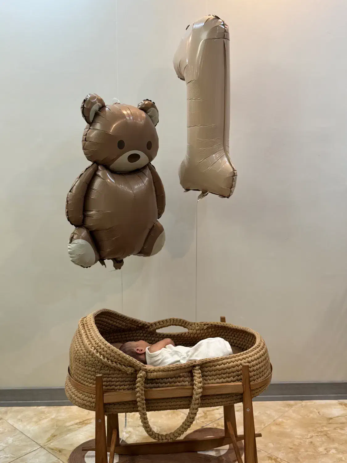 گهواره نوزاد|تخت و صندلی بچه|تهران, مینای جنوبی|دیوار