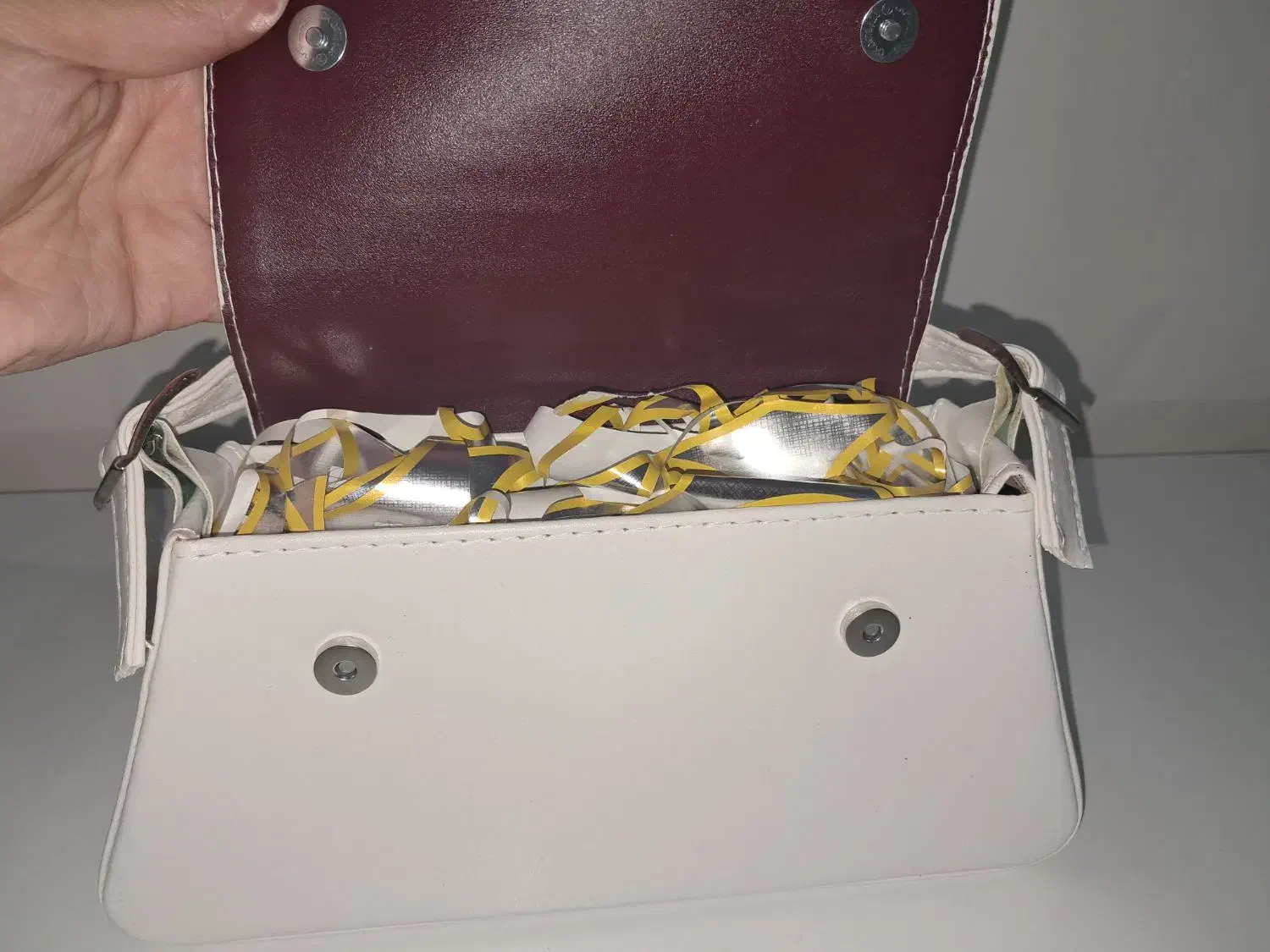 کیف و کفش عروس|کیف، کفش، کمربند|کنگاور, |دیوار