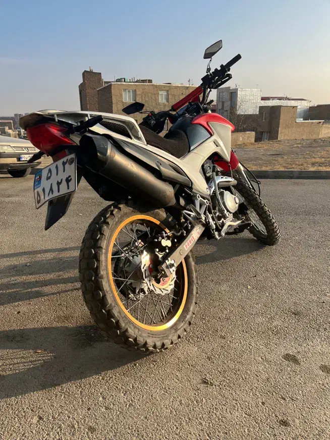 فلات ۲۰۰ ۱۴۰۲|موتورسیکلت|همدان, |دیوار