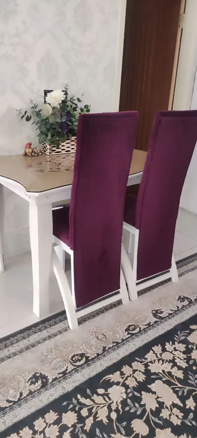 میز ناهار خوری چهار نفره چوب گردو|میز و صندلی غذاخوری|تربت‌حیدریه, چهارراه خواف|دیوار