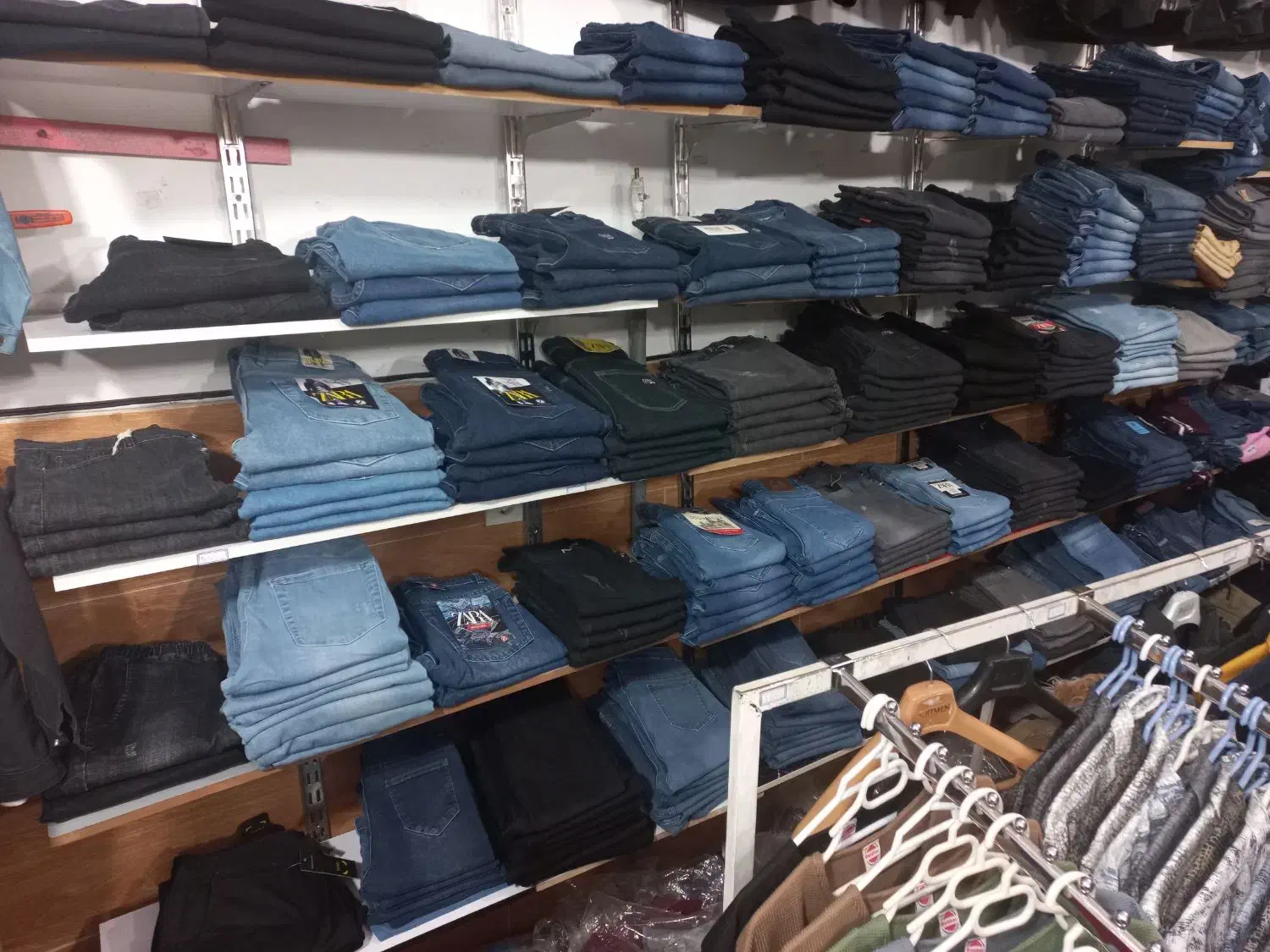 فروش حراج پوشاک|حراج|ماکو, |دیوار