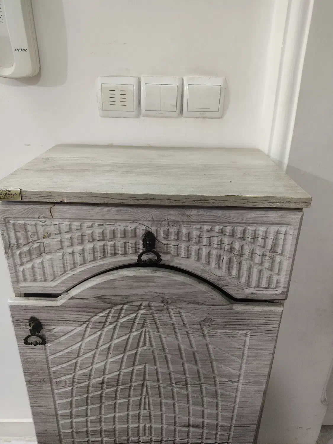 جاکفشی|جاکفشی، کمد، دراور|گرگان, |دیوار