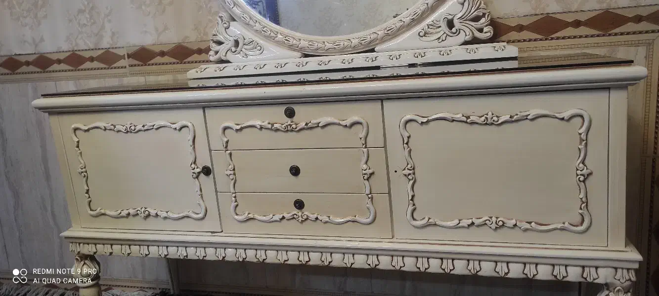 میز و آینه کنسول|بوفه، ویترین، کنسول|همدان, |دیوار