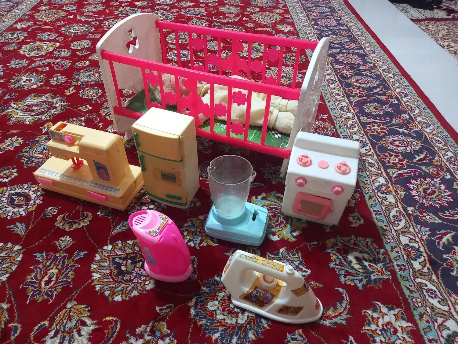 فنون و.|اسباببازی|تربت جام, شهرک معلم|دیوار