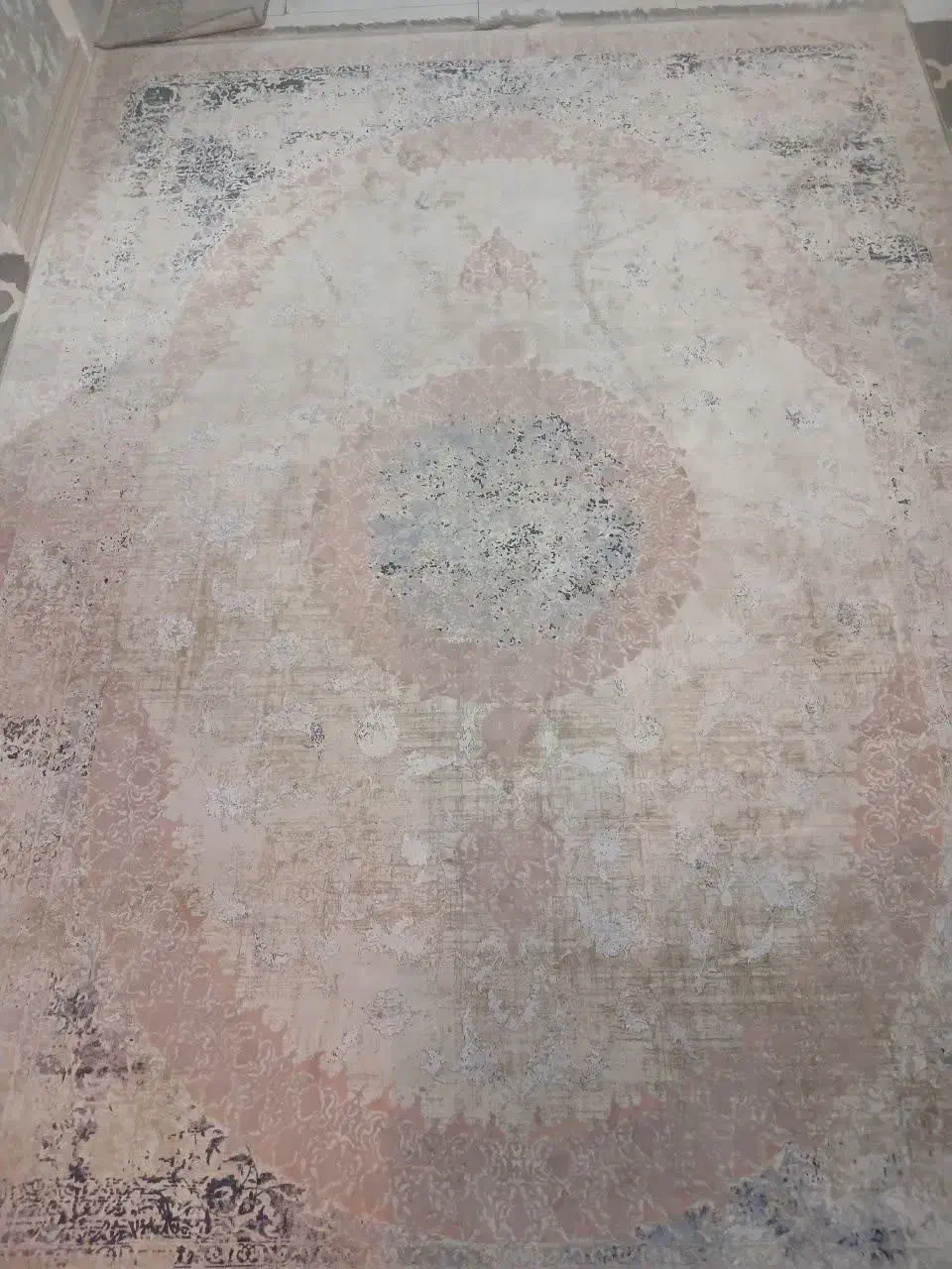 فرش کاملا تمیز و سالم|فرش|شهریار, شهرک وائین|دیوار
