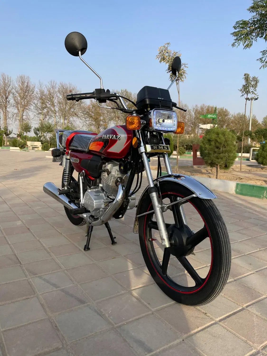 پرواز|موتورسیکلت|قرچک, میرزائی شمالی|دیوار