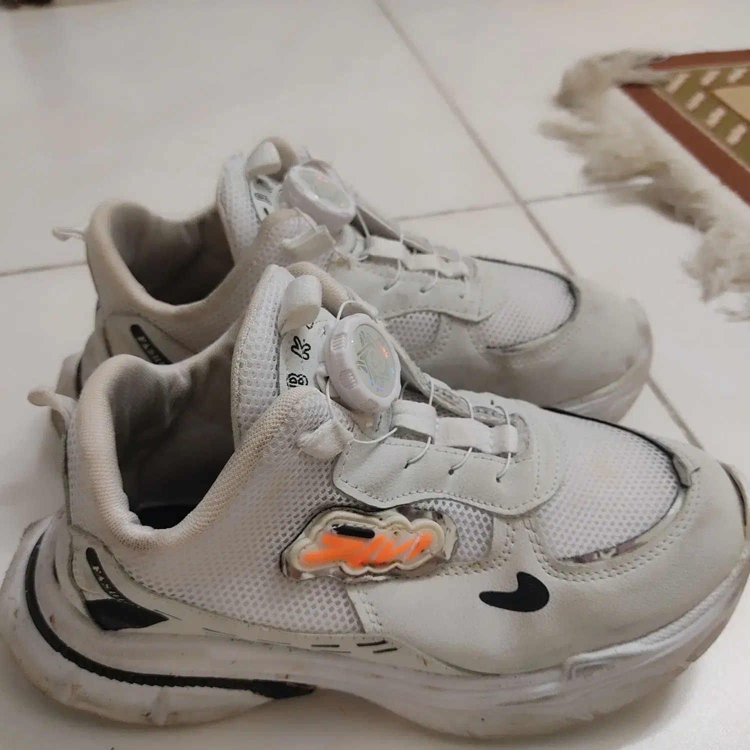 کفش سایز۳۵درحدنو|کیف، کفش، کمربند|شاهین‌شهر, شهرک گلدیس|دیوار