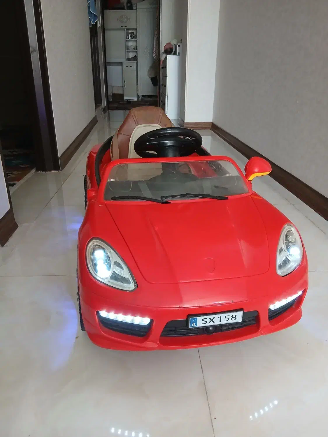 ماشین شارژی وکنترل دار سالم|اسباببازی بچه|اسلامشهر, شهرک قائمیه|دیوار