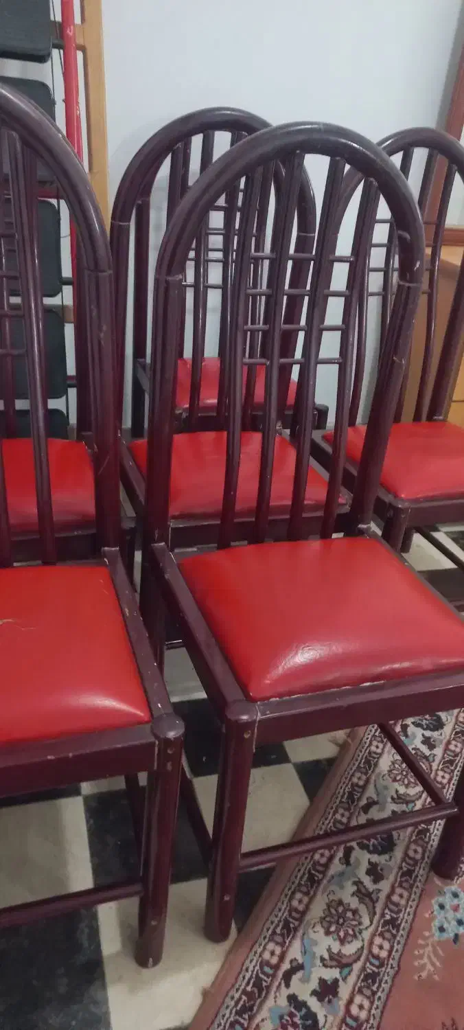 صندلی چوبی|میز و صندلی غذاخوری|رشت, اسماعیل آباد|دیوار