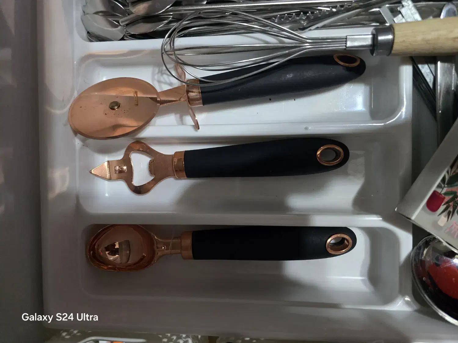 ابزار اشپزخانه|ظروف پخت‌وپز|قم, قلعه کامکار|دیوار