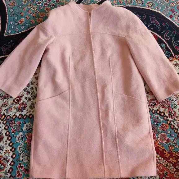 پالتو|لباس|سبزوار, طبرسی (جعفرآباد)|دیوار