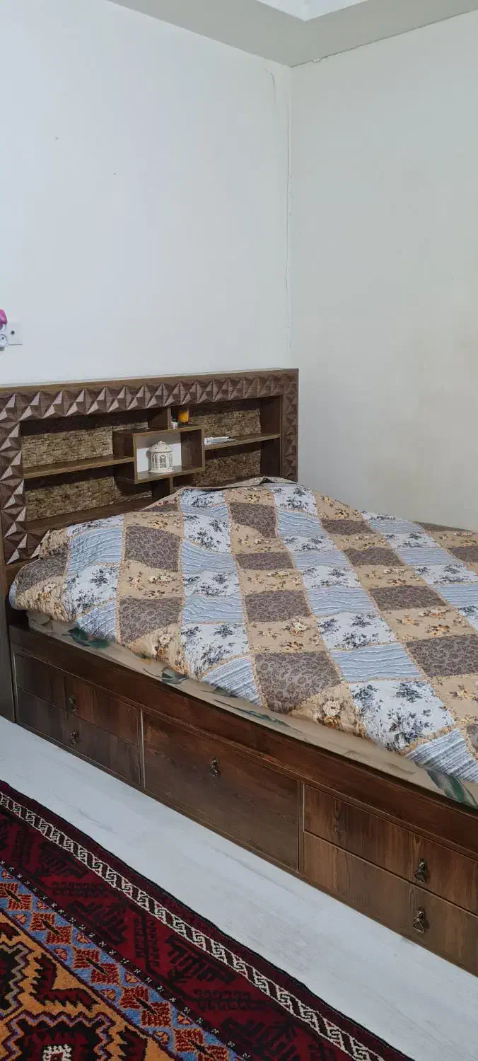 سرویس خواب(تخت خواب،دراور با آینه،پاتختی)|تخت و سرویس خواب|مشهد, کوه سنگی|دیوار