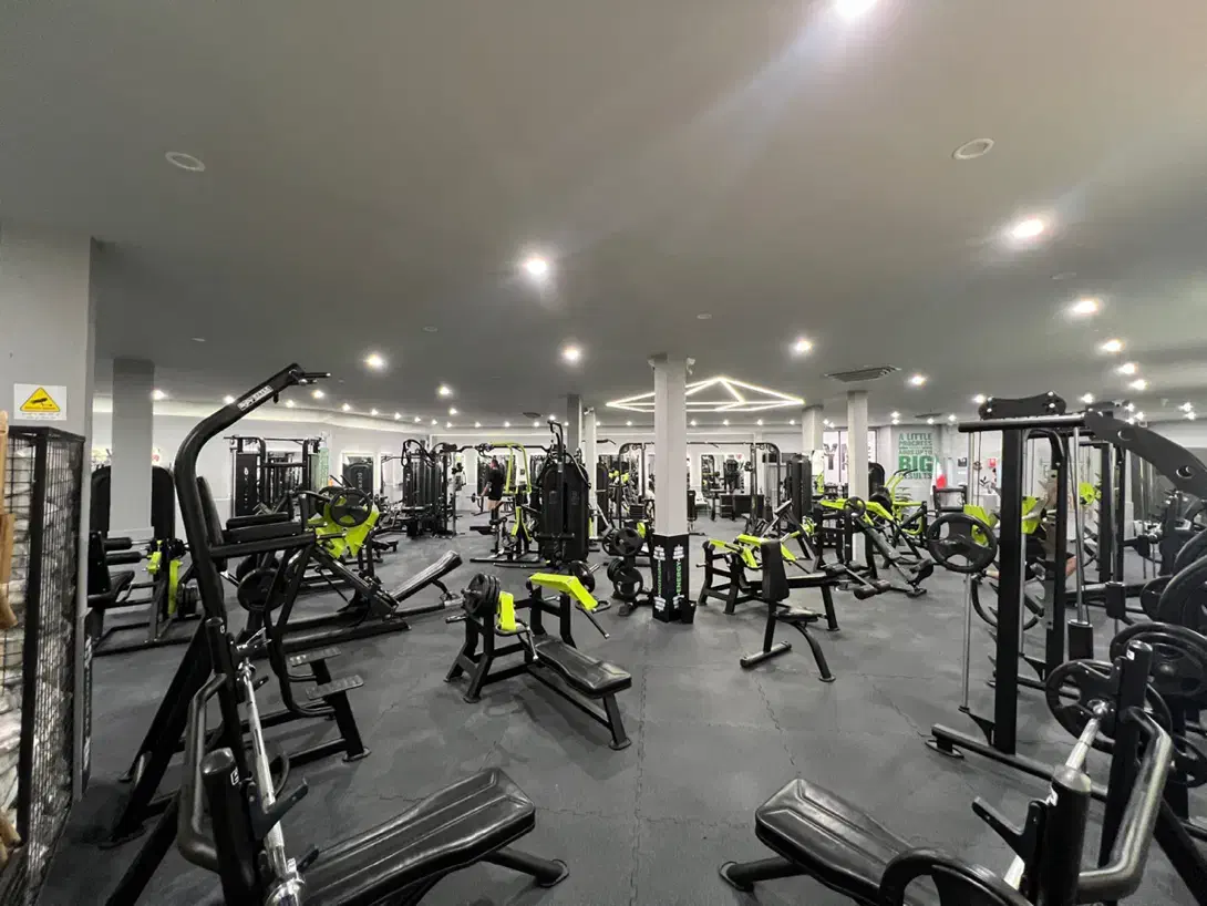 استخدام نیروی کار جوان اقا برای باشگاه بدنسازی|استخدام خدمات فروشگاه و رستوران|پردیس, فاز ۱|دیوار