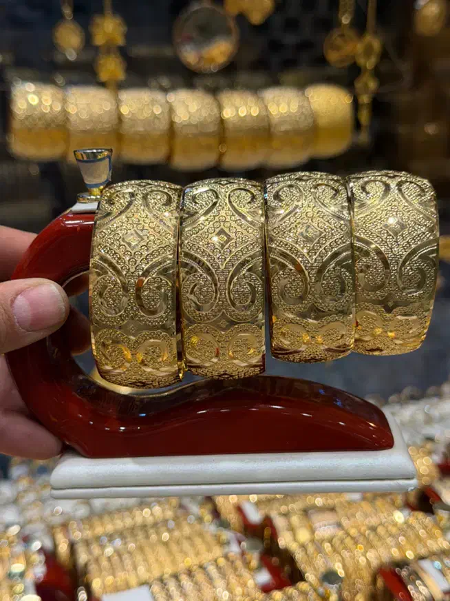 تکپوش پهن دیانا سبک ( فقط ۶ درصد بالا تابلو )|جواهرات|شیراز, شاهچراغ|دیوار