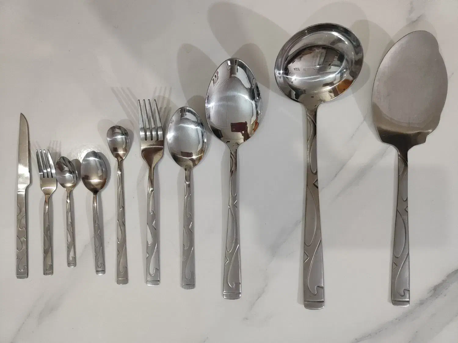 سرویس قاشق و چنگال|ظروف سرو و پذیرایی|اراک, |دیوار