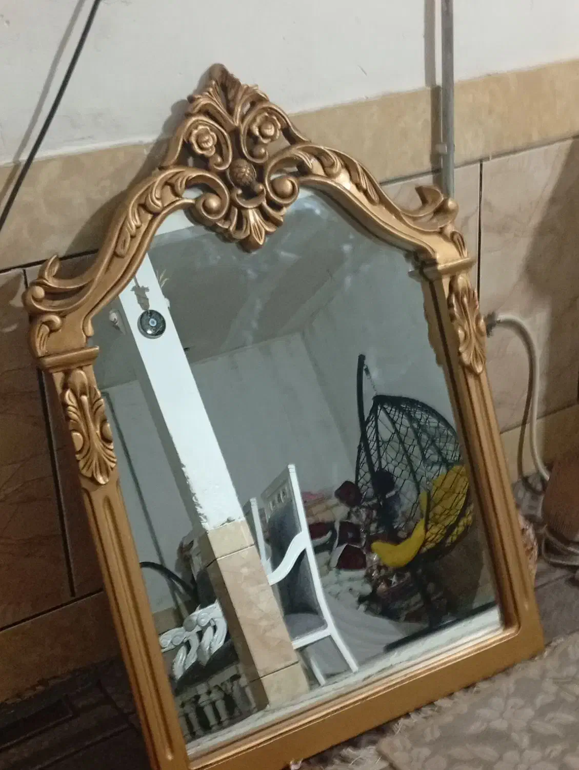 آینه|آینه|الیگودرز, |دیوار