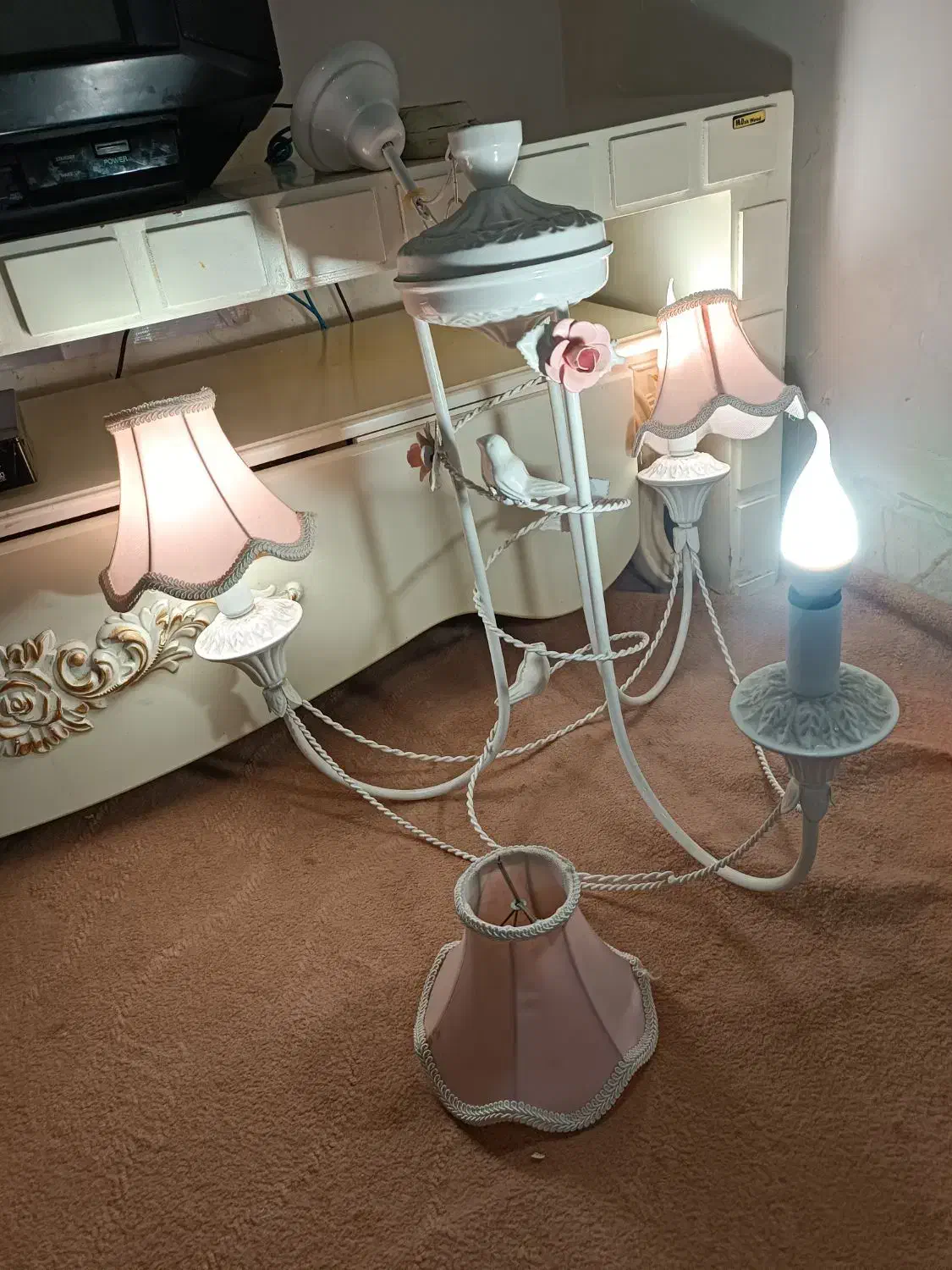 لوستر فلزی اصل و محکم سالم|لوستر و چراغ آویز|ری, سیزده آبان|دیوار