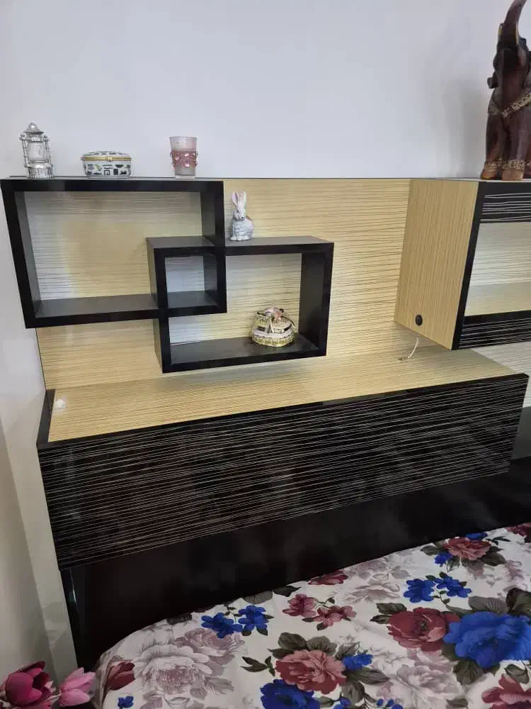 تخت خواب ۲ نفره جکدار بدون تشک|تخت و سرویس خواب|سمنان, |دیوار