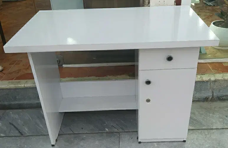 میز تحریر|میز تحریر و کامپیوتر|مرودشت, بیست متری بیمارستان|دیوار