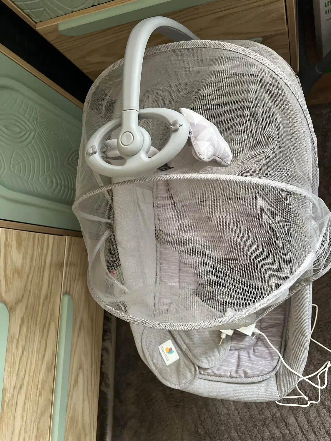 گهواره برقی|اسباب و اثاث بچه|آمل, |دیوار