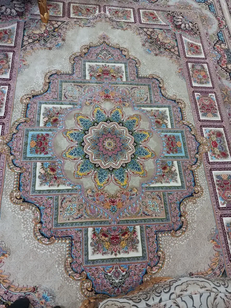 فرش ۹متری و ۱۲ متری|فرش|گرگان, |دیوار