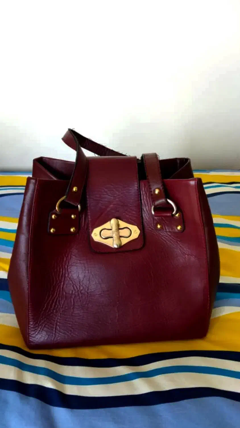 کفش سورمه ای و ست کیف و کفش چرم زرشکی و چندتا کیف|کیف، کفش، کمربند|تهران, باغ فیض|دیوار