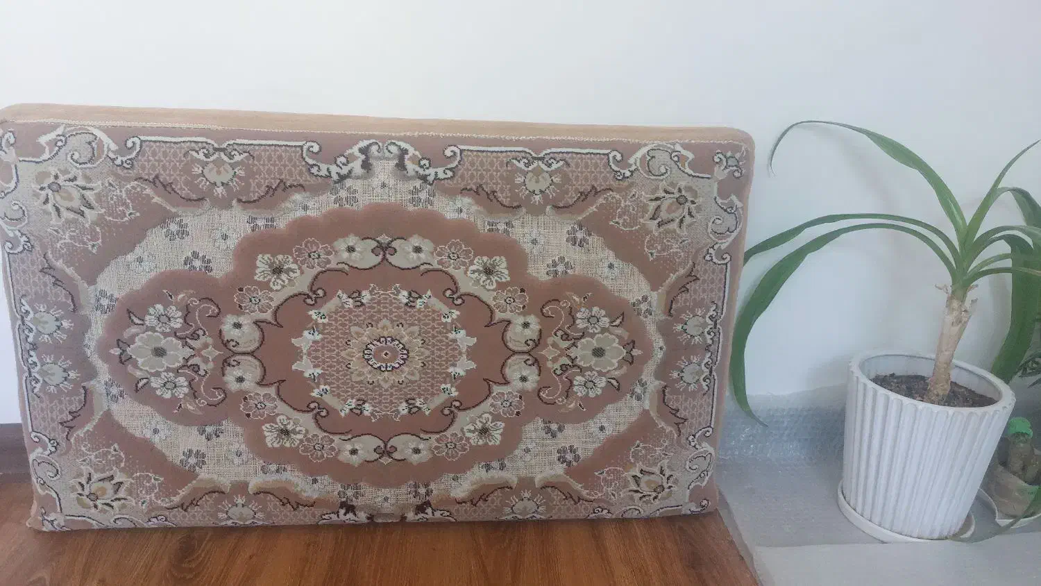 دوجفت پشتی|پشتی|قزوین, |دیوار