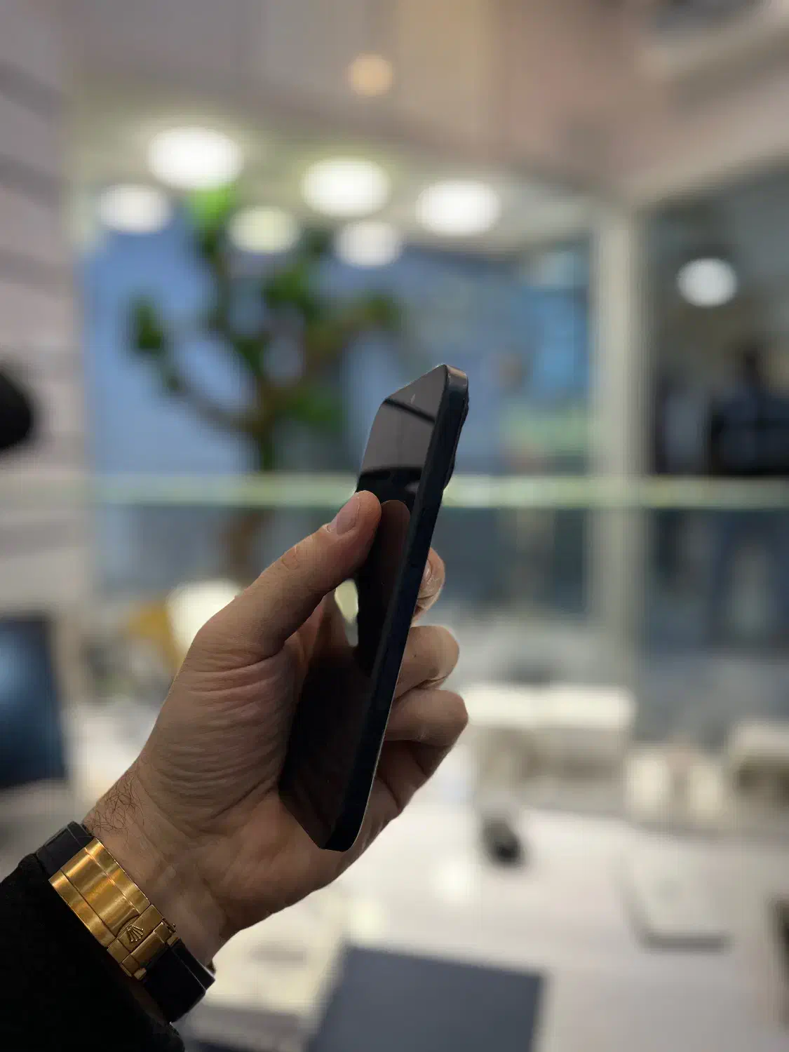 16 نرمال در حد آکبند (موبایل ستینگ )|موبایل|اصفهان, باغ زرشک|دیوار