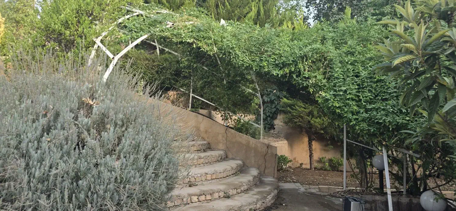 نگهبان باغ|استخدام سرایداری و نظافت|ارژن, |دیوار