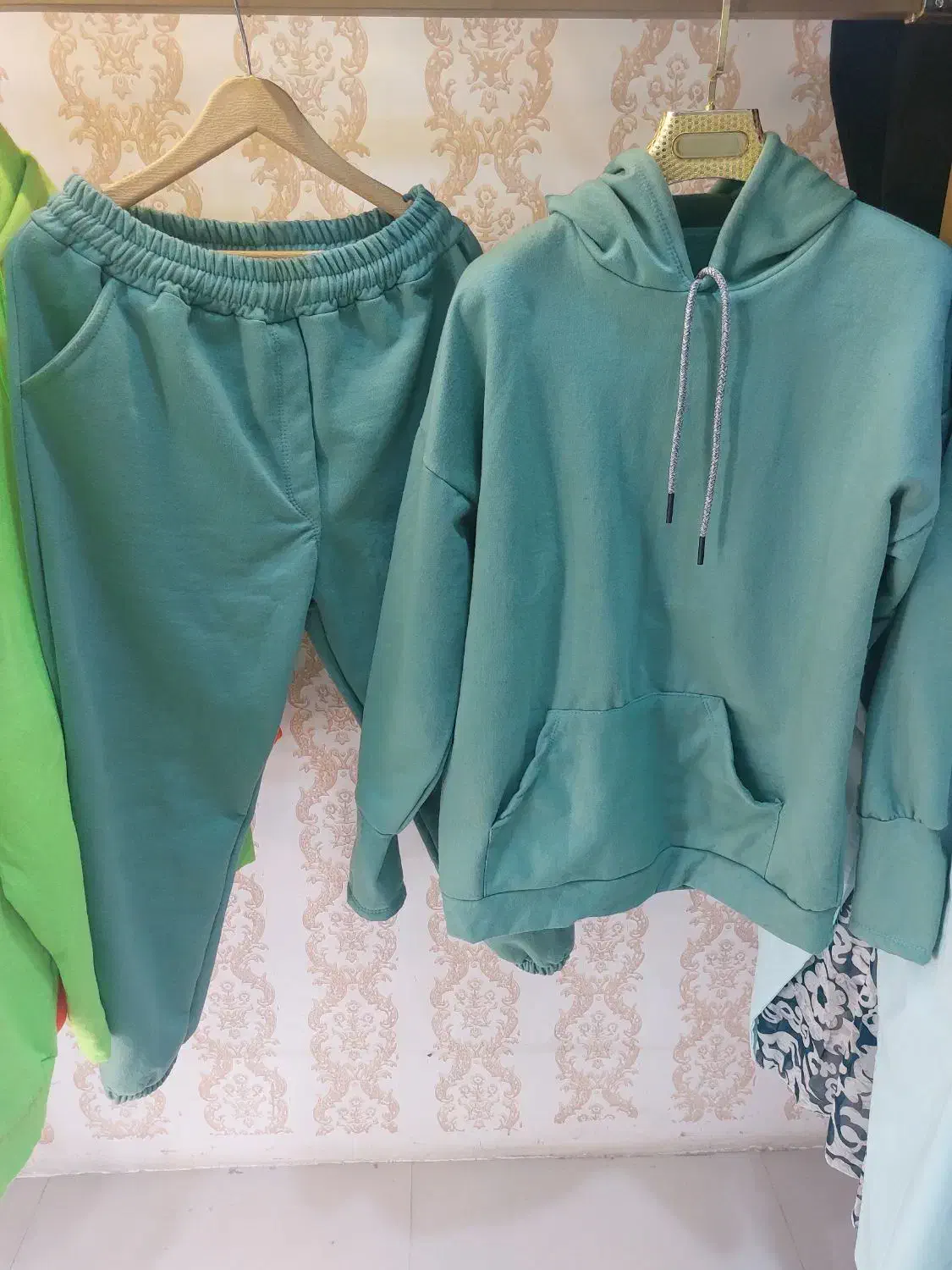 حراج اجناس بوتیک زیر قیمت خرید|لباس|قوچان, |دیوار