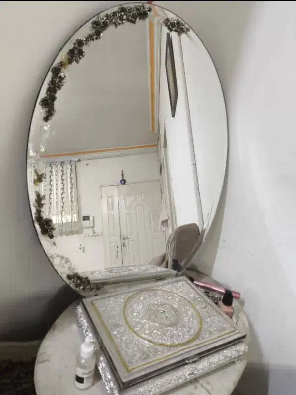 آینه با میزش شکسته|آینه|مشهد, عبادی|دیوار
