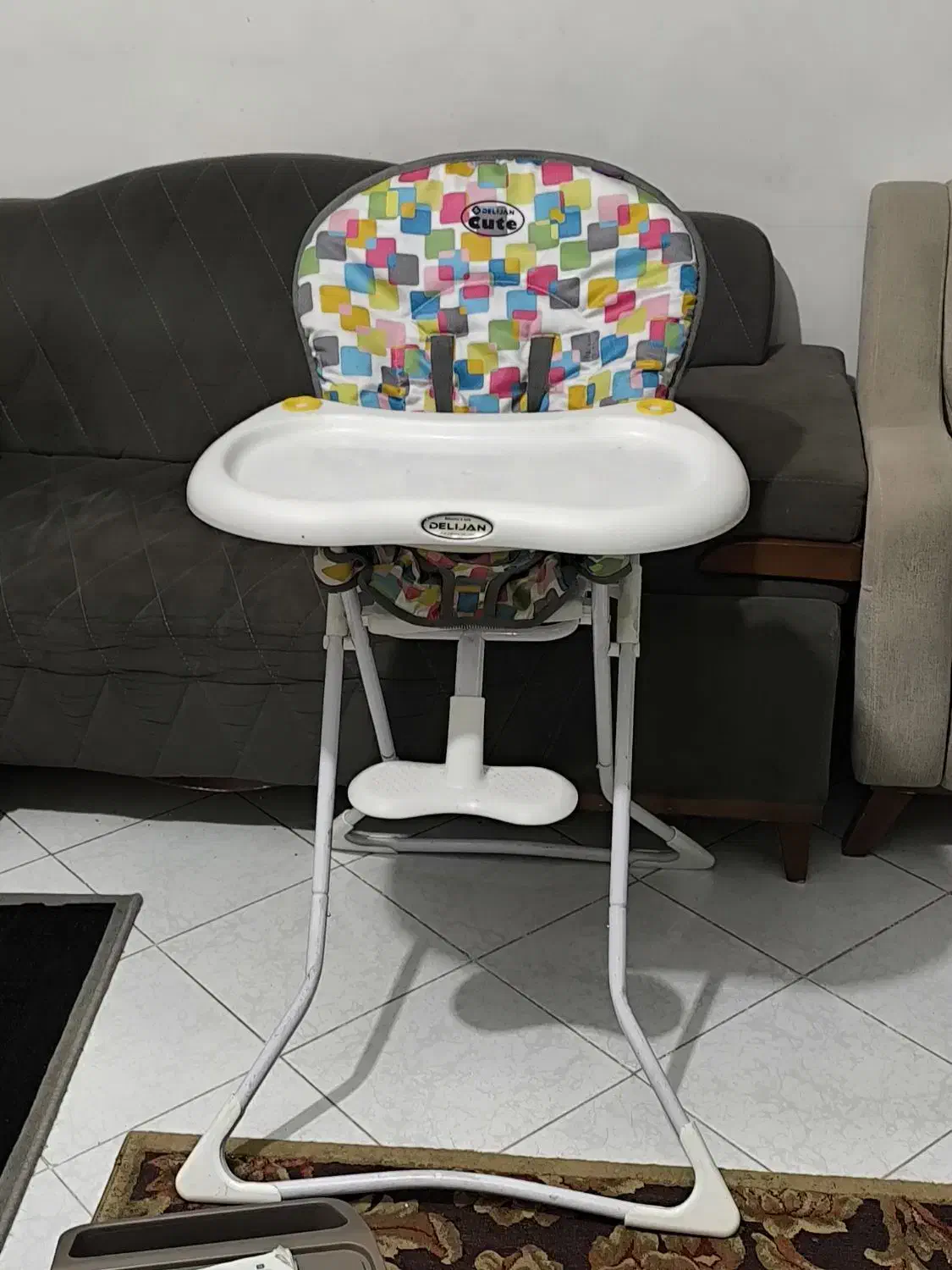 صندلی غذای کودک دلیجان|تخت و صندلی بچه|مشهد, جاهد شهر|دیوار